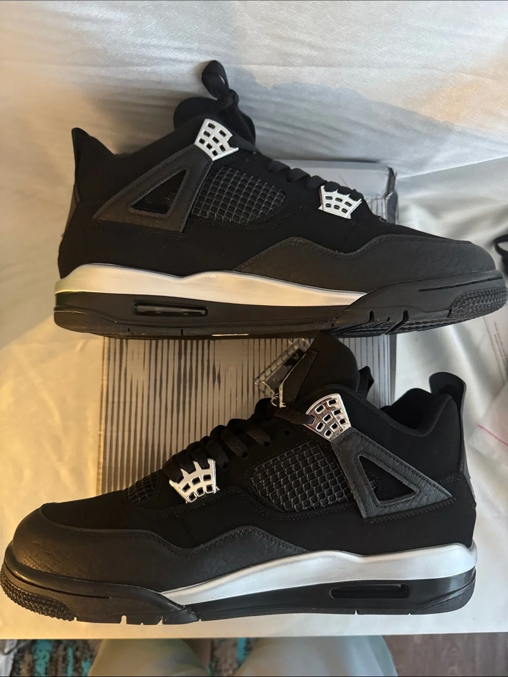 New! Air Jordan 4 Retro 